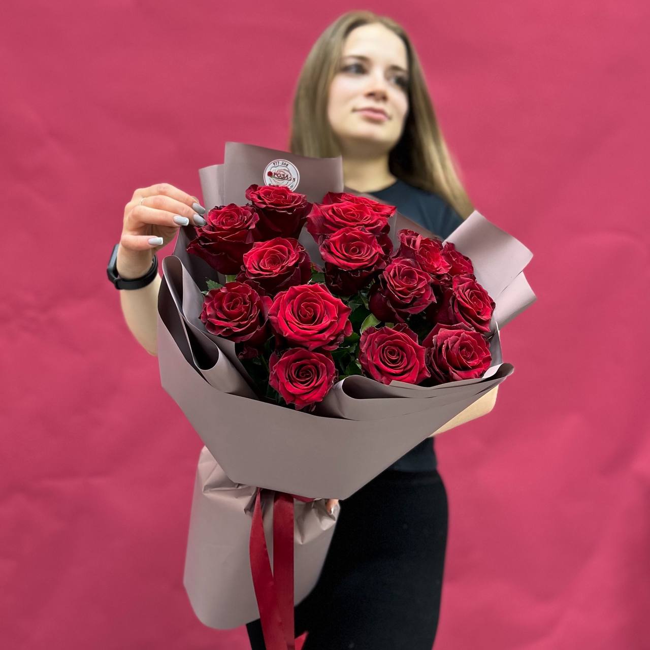 Букет красных роз (15 шт)
