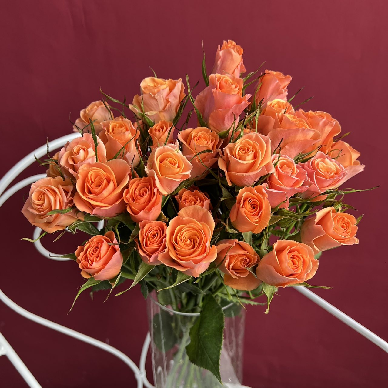 Кустовая роза оранжевая