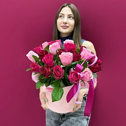 Роза кения  25 шт в цилиндре